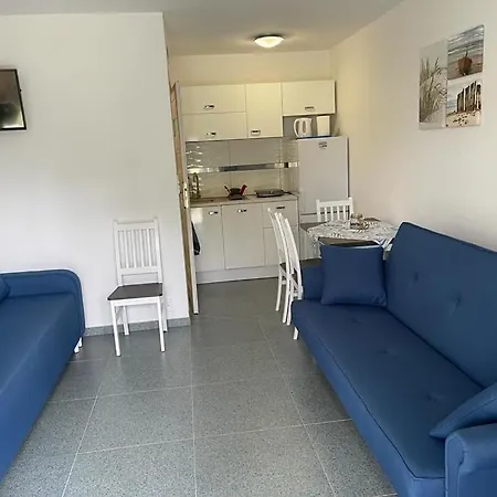 Luska Apartment Rowy  Exterior photo
